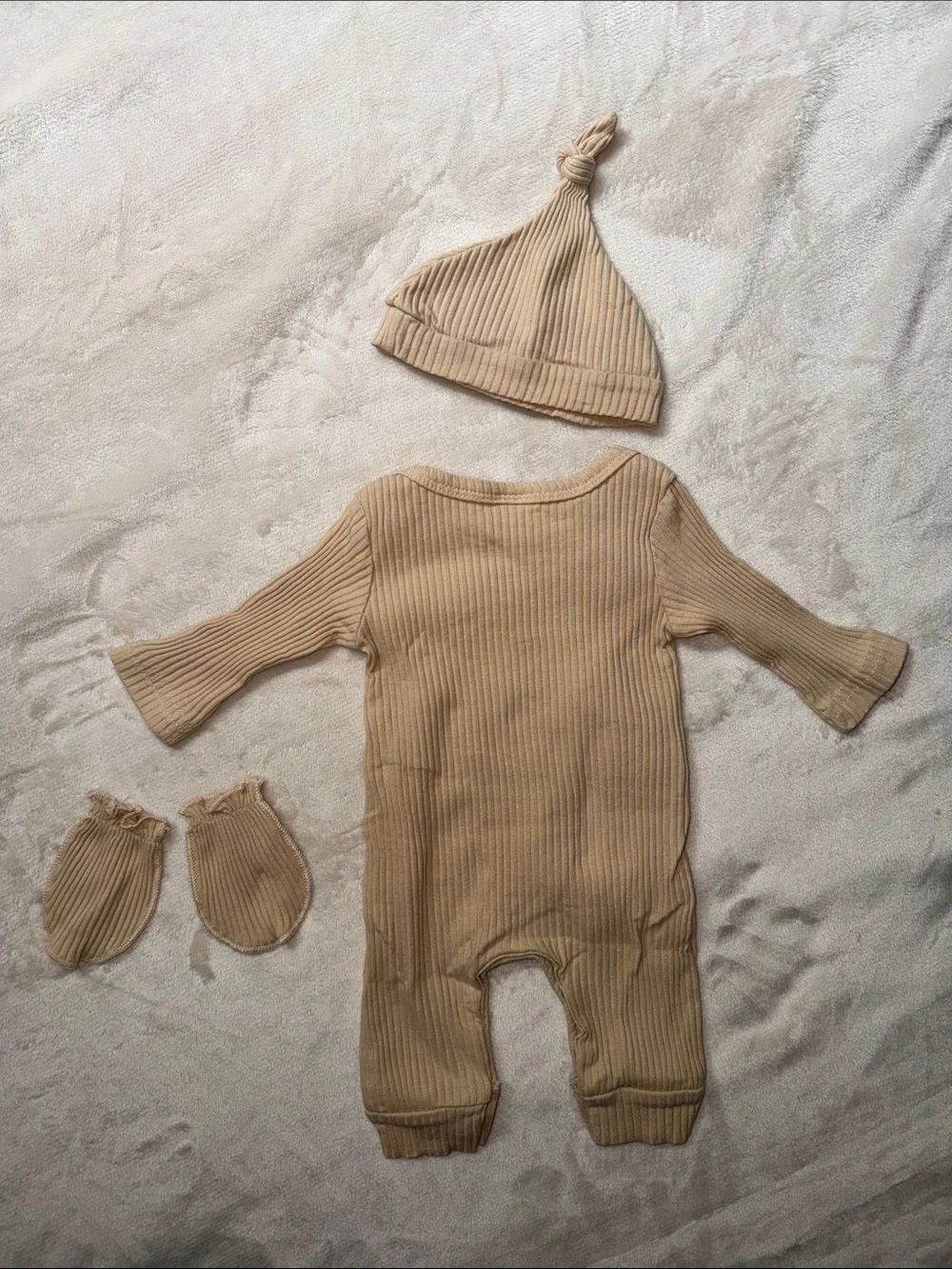 New Tan Baby Onesie Hat and Mitts- Hi I’m New Here